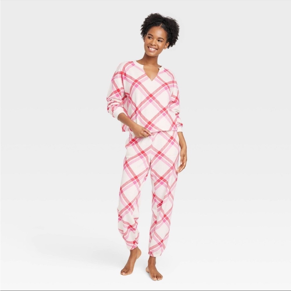 Two piece lounge set